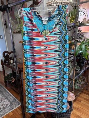 KOKOON MIDI DRESS SIZE SMALL